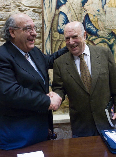 "No vengo a hacer política, sino galleguismo"