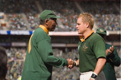 Morgan Freeman y Matt Damon en  Invictus. 
