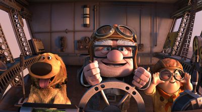 Los protagonistas de  UP , producida por Pixar, uno de los éxitos de taquilla del año. De izquierda a derecha, Dug, Carl Frederick y Rusell.