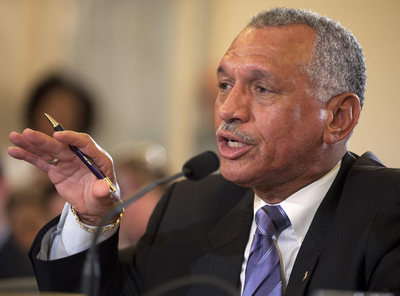 Charles Bolden, director de la NASA.
