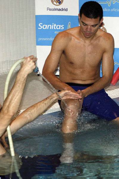 Pepe se recupera en el agua