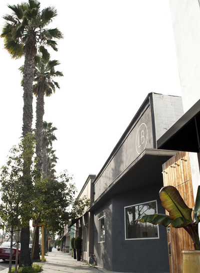 García-Alix ha viajado a China en cuatro ocasiones y en breve volverá para presentar dos exposiciones. Buena parte del trabajo que exhibe en Arco fue realizado allí, como la imagen de esta página:  Una ciudad de estaño  (2008)