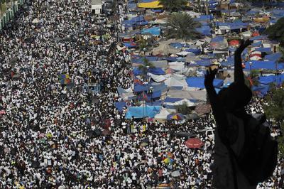 Los haitianos rezan por los más de 200.000 muertos