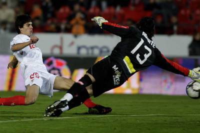 Perotti marca ante Aouate.