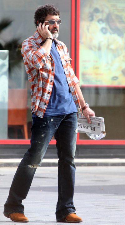 Antonio Banderas llegó el martes a Barcelona para rodar, dirigido por Steven Soderberg,  Knockout . Antes, pasó unas horas en Málaga para visitar el estudio de animación Kandor Moon, del que es copropietario.