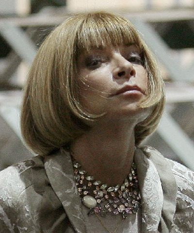 Es una de las personas más poderosas y temidas de la moda. Su leyenda llegó al cine con  El diablo se viste de Prada . Es Anna Wintour, la editora de la edición estadounidense de  Vogue  desde 1988. Ahora, tras años de polémica, Wintour va a ser premiada por la Sociedad Americana de Editores de Revistas (ASME). 