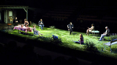 Escena de  Rock'n'Roll  representada en el teatro del Matadero.