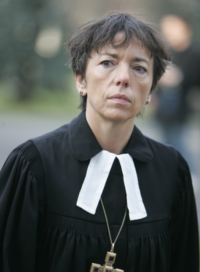 Margot Kässmann, a la salida de un cementerio de Hannover en enero de 2008.