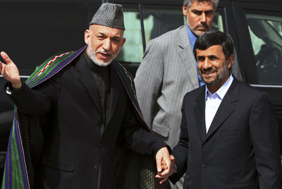 Ahmadineyad acusa a EE UU de 'doble juego' en Afganistán