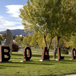 La juez imputa por cohecho a la alcaldesa de El Boalo, del PP