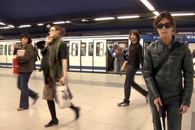 Samanta Villar en el reportaje  21 días como invidente .