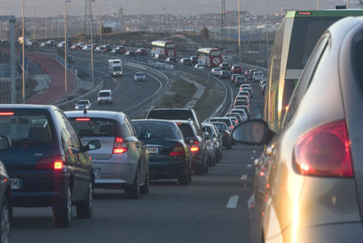 Atasco en la carretera de Colmenar Viejo (M-607) el pasado martes.