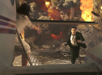 Fotograma de  2012,  de Roland Emmerich.