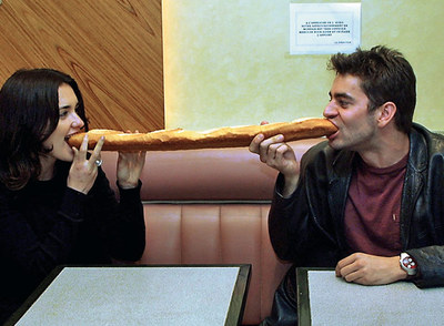 Los actores Eduardo Noriega y Paz Vega durante el rodaje de 'Novo'