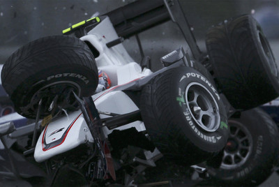 Kobayashi pierde el control