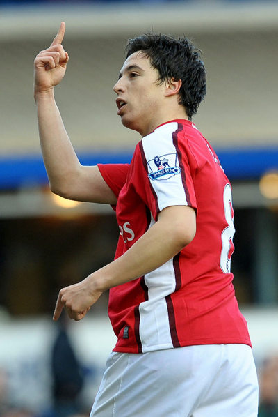 Samir Nasri celebra un gol.