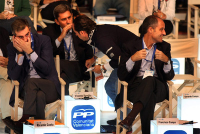 La cúpula del PP valenciano con El Bigotes (de pie), en el congreso regional del PP en 2008.