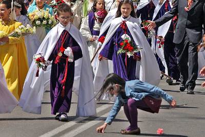 La procesión de Semana Santa más multicolor