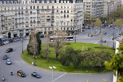 Las inútiles plazas de la Diagonal