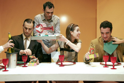 Un momento de la representación de  Siempre fiesta  en la Sala Cuarta Pared.