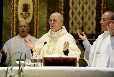 El obispo Blázquez durante la misa que concelebró esta mañana en la basílica de Begoña.