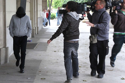 Francisco Javier Delgado, hermano de Miguel Carcaño, tras salir de los juzgados.
