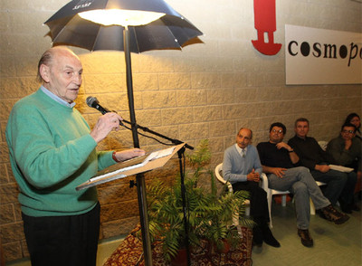 Marcos Ana recitaba sus poemas ayer en la prisión de Córdoba.