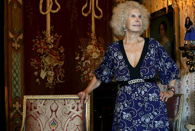 La duquesa, en el palacio de Dueñas antes de la inauguración de la muestra   Colección Casa de Alba,  en 2009.