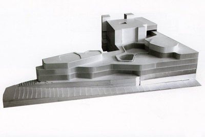 Maqueta del museo que albergará la colección de Helga de Alvear.