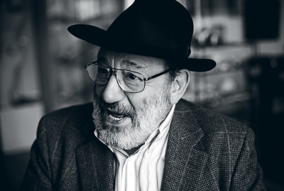  Umberto Eco, semiótico, ensayista, crítico literario mantiene todo su vigor mental a los 78 años. 