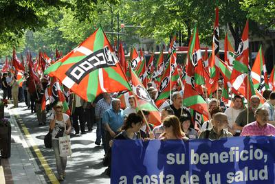 Un momento de la manifestación convocada ayer en Bilbao por CC OO en el Día Internacional de la Seguridad y la Salud en el Trabajo.