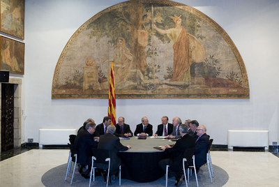Reunión de los presidentes de cajas catalanas con la Generalitat en octubre de 2008.