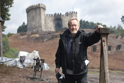 Ridley Scott, en el rodaje de su  Robin Hood,  que inaugura hoy el certamen de Cannes.