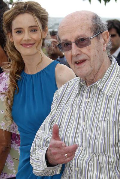 Pilar López de Ayala y Manoel de Oliveira, ayer en Cannes, tras la proyección de su filme