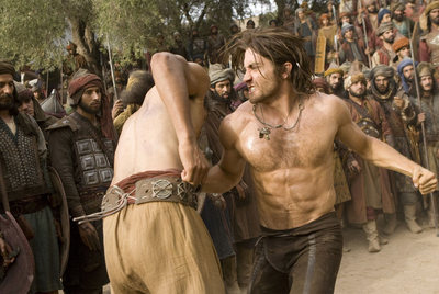 Jake Gyllenhaal, en plena pelea de  Prince of Persia. 