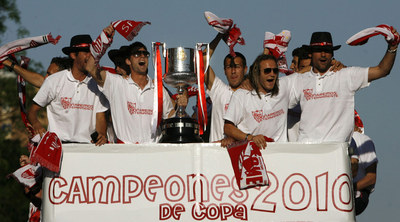 Sevilla aclama al campeón