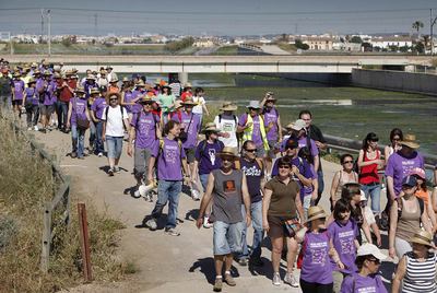 Paseo por la huerta de Alboraia, siguiendo el barranco del Carraixet, bajo el eslogan  Volem L'Horta viva i protegida i la volem ja. 