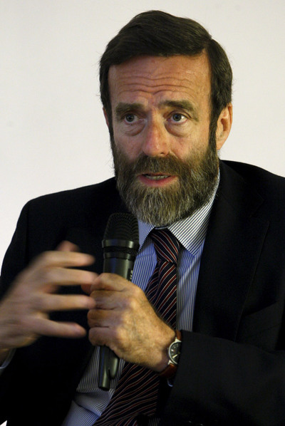 De la Dehesa, ayer en el Reina Sofía.