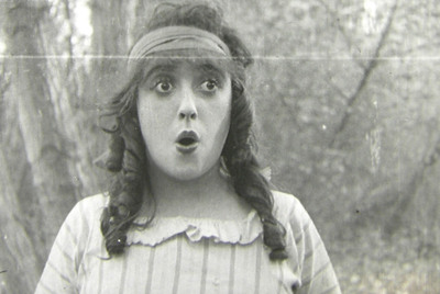 Fotograma de  Won in cupboard ( 1914), de Mabel Normand.