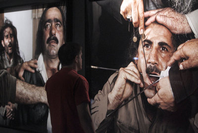 Exposición  El amor y el éxtasis,  de Isabel Muñoz, en el Canal de Isabel II.