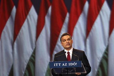 El primer ministro húngaro, Viktor Orban, se dirige a sus partidarios durante la campaña electoral en abril pasado. 
