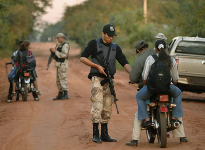 Controles por las fuerzas del Ejército Paraguayo en el norte del país, en busca de miembros de la guerilla del Ejército del Pueblo Paraguayo (EPP).