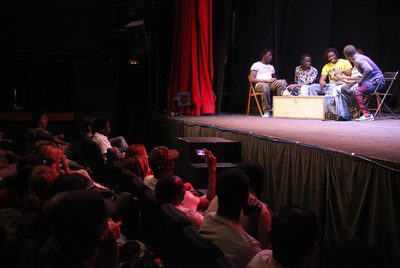 Representación de  La manta no es mi sueño  en el Teatro Alfil.