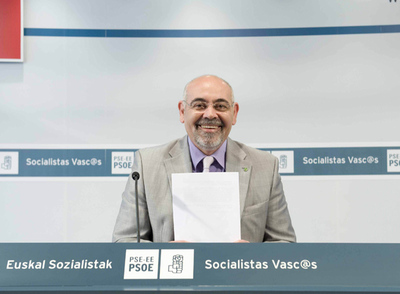Un sonriente José Antonio Pastor, antes de iniciar su rueda de prensa, ayer en Bilbao.