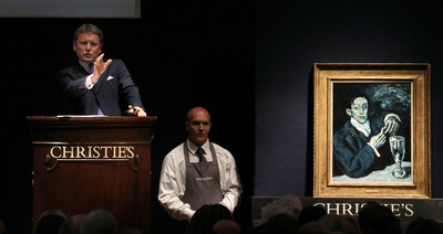 Un momento de la subasta del cuadro de Picasso  El bebedor de absenta,  anoche en la Casa Christie?s de Londres.