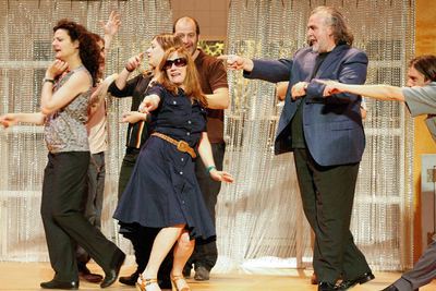 Los actores de  La gavina  durante la representación.