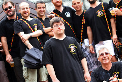 Santiago Trotonda, el primer discapacitado en llegar a ser capitán de una  filà  de Moros y Cristianos, en Pego.