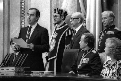 Félix Pons, de pie a la izquierda, en la apertura de la tercera legislatura de las Cortes, en 1986.