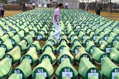 Srebrenica, 775 cuerpos más identificados