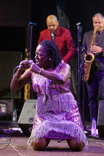 Sharon Jones anoche en el concierto que dio en Joy Eslava.